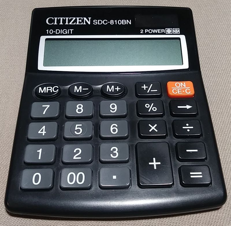 Relacja z diagnozy i naprawy kalkulatora elektronicznego