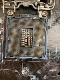 Płyta główna nie daje obrazu- ASUS H81M-PLUS i problem z włączaniem
