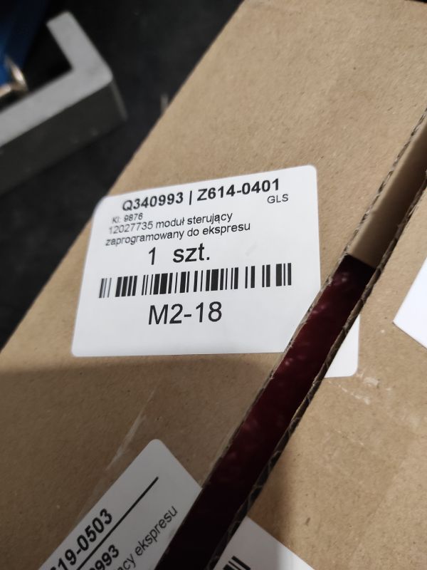 Ekspres Siemens EQ6plus s100 - nie podświetla panela