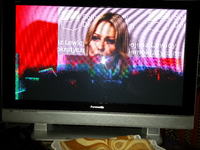 TV Panasonic TH-42PA60E - Obraz,połowa ekranu uszkodzona.