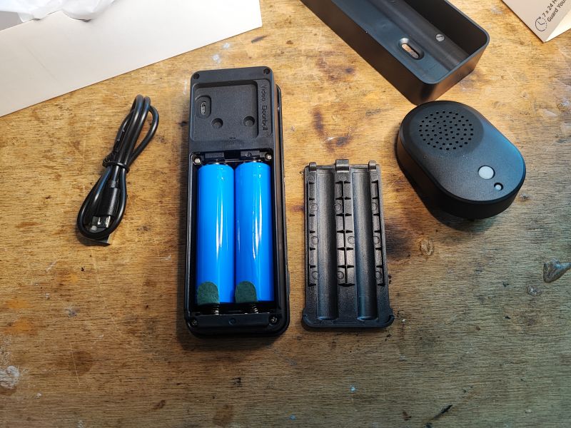 WiFi wireless video intercom - test, app and interior WiFi wireless video intercom - test, app and interior