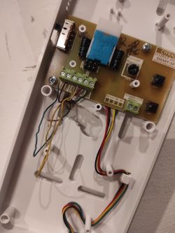 Connecting & Replacing Old Intercom with Cyfral Smart 5p: Wiring & Troubleshooting Help
