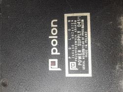 Tabliczka znamionowa zasilacza Polon z danymi technicznymi.
