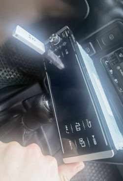 CD w nowoczesnym radiu - Czy da się dołożyć do radia odtwarzacz plyt CD