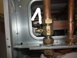 Identifying Correct Valve to Refill Water in Heating Circuit of Unidentified Vaillant Stove Model