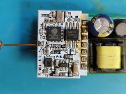 £1 Wnętrza inteligentnych żarówek: IKEA Tradfri LED2003G1, Ener-J SHA5262, niemarkowy PIR, Yi
