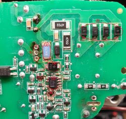 Uszkodzenie ładowarki CTEK MXS 5.0 - nóżka od kondensatora i tranzystor kluczujący