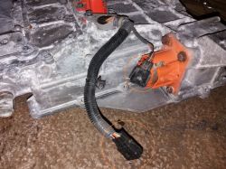 Szukam opisu pinów Nissan Leaf 2011: falownik, pedał, pompa chłodzenia