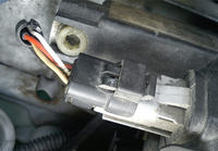 206 Peugeot 2000 r. - Swiatła niewłaściwie świecą, pomieszane wtyczki