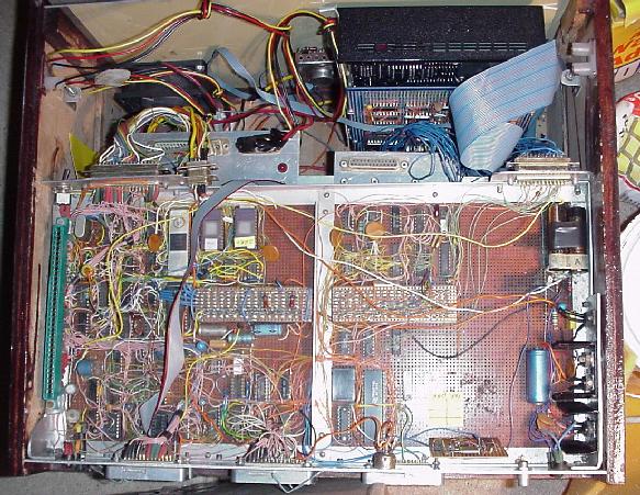 Chaos komputer, 8 bitowy procesor 2650. Chaos komputer, 8 bitowy procesor 2650.