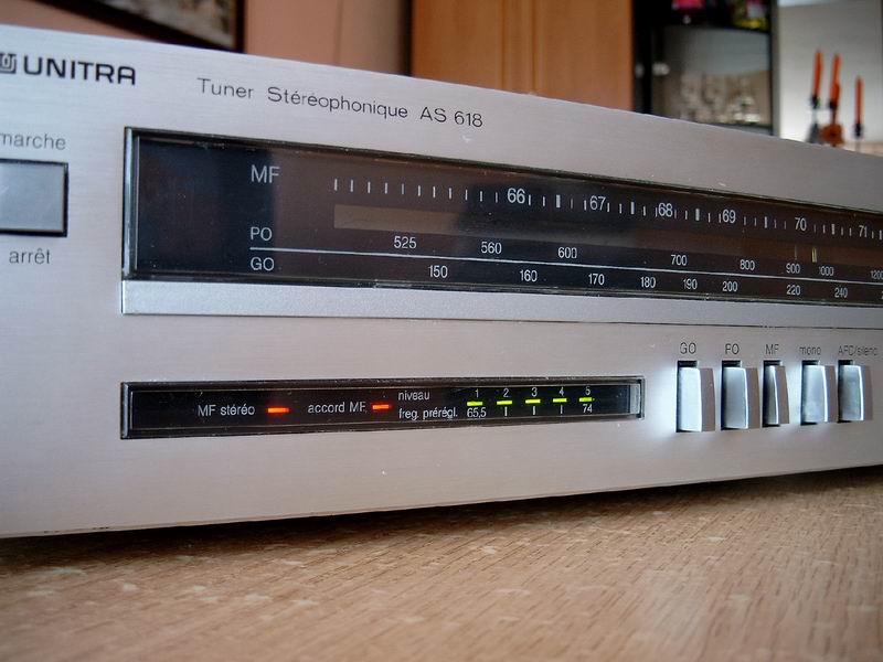 Unitra/Diora AS 618 skala