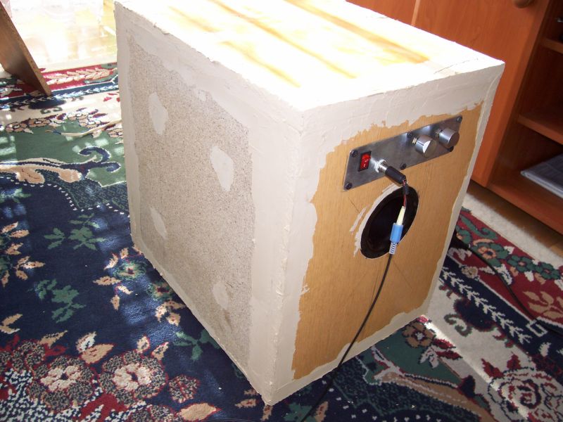 Subwoofer ekstremalnie budżetowy, ze śmieci Subwoofer ekstremalnie budżetowy, ze śmieci