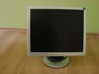 Schneider (Medion) 19" po czasie się wyłącza???