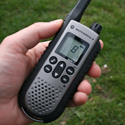 Jak otworzyć obudowę Motorola TLKR T7 Jak otworzyć obudowę Motorola TLKR T7