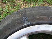 VW Golf II - Tire caught on the curb, is it suitable for further use