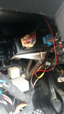 Seat Toledo II 2000rok 1.9tdi - Brak 12v w wewnątrz auta