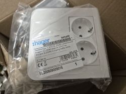 [Sprzedam] Hager tehalit STD SL gniazda schuko z pokrywą RAL9016