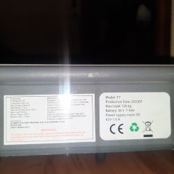 Tabliczka znamionowa hulajnogi elektrycznej z modelem F7.