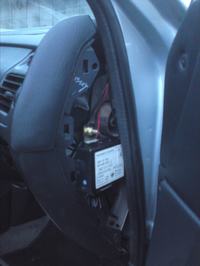 Mazda 626 1998 - urwane przekaźniki od zamka centralnego, brak reakcji na pilot
