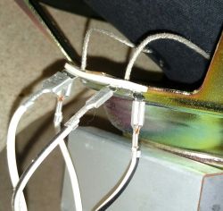 Subwoofer Aiwa SX-NBL28 - Jak go podłączyć pod wzmacniacz?