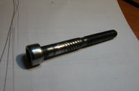 VW Caddy 06r. 1.9 TDI - Znaleziona śruba w misce olejowej, skąd pochodzi?