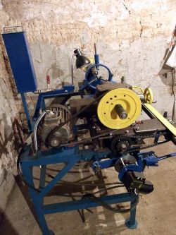 DIY metal bench lathe