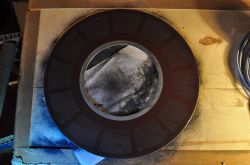 Rozwój i miniaturyzacja elektroniki.