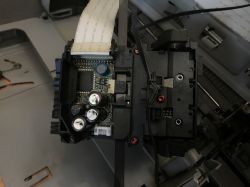 Wnętrze HP DeskJet 990Cxi C6455A oraz wykorzystanie zasilacza i przetwornicy Wnętrze HP DeskJet 990Cxi C6455A oraz wykorzystanie zasilacza i przetwornicy