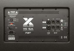 Panel tylni subwoofera FBT X-Sub 115SA z wejściami XLR i przełącznikami
