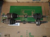 Jak rozpoznać prawą półoś z przegubem w Mazdzie 6 2.3l 2003?