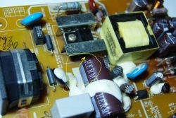 IIYAMA Prolite E2273HDS - identyfikacja spalonego elementu w zasilaczu