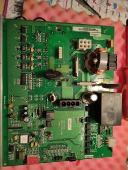 Naprawa falownika bieżni Life Fitness 9500hr - błąd 'motor controller comm bad'