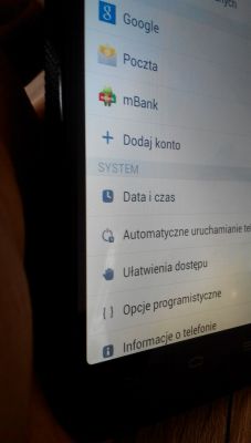 How to remove stains and streaks from the display of the zte v987 smartphone?