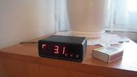 Zegar LED z pomiarem bieżącej, oraz minimalnej i maksymalnej temperatury dobowej Zegar LED z pomiarem bieżącej, oraz minimalnej i maksymalnej temperatury dobowej