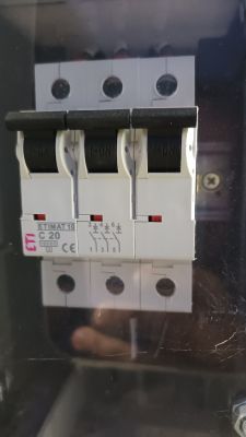 Image of three-phase ETI C20 circuit breakers rated at 20A.