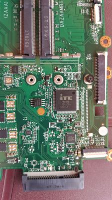 [Rozwiązano] Jak uruchomić Acer Aspire z uszkodzoną klawiaturą?