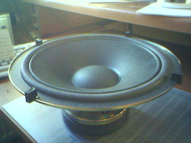 Subwoofer Aktywny na Tonsil GDN 25/80/1 Subwoofer Aktywny na Tonsil GDN 25/80/1