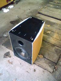 Subwoofer na STX GDN-27-150-8-SC