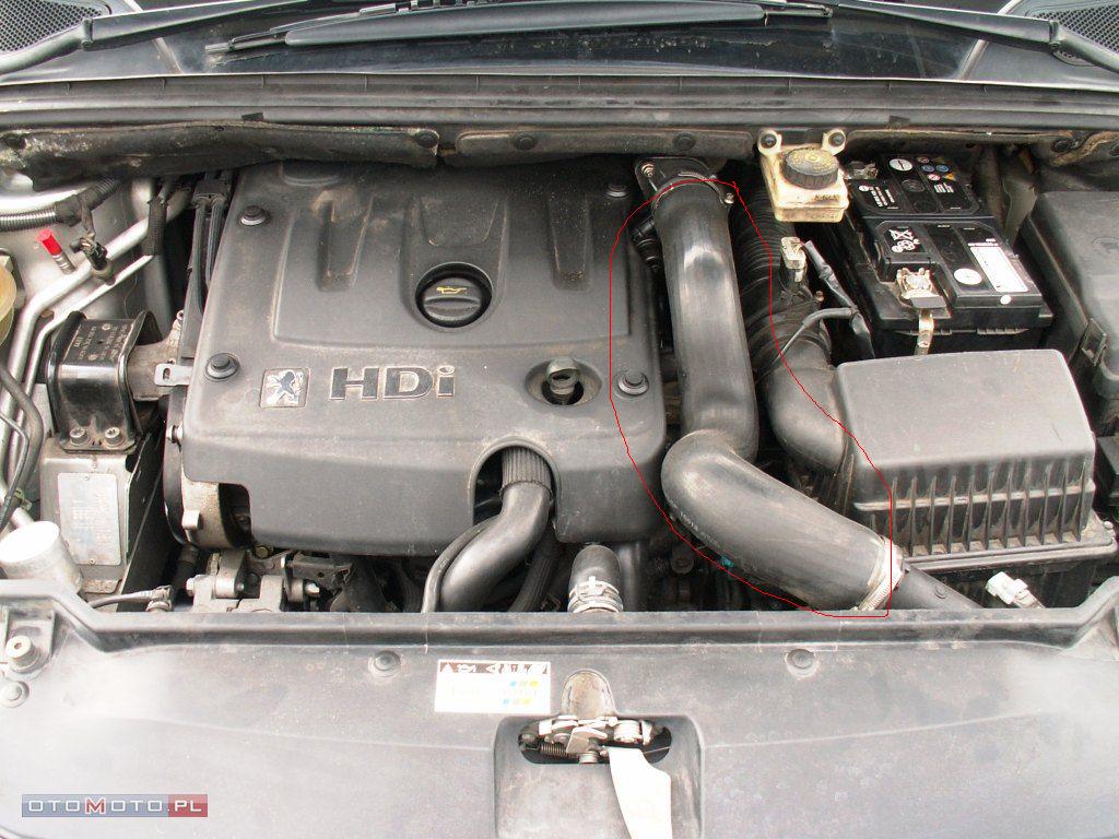 Peugeot 307 2.0HDI 2002rŚciska rurę od intercoolera doturba