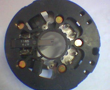 Schemat wewnętrzny alternatora HITACHI.