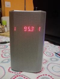 Radio FM - RDA5807M + PAM8403 + MAX7219 + Arduino Pro Mini Radio FM - RDA5807M + PAM8403 + MAX7219 + Arduino Pro Mini
