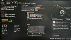 Ekran BIOS z ustawieniami systemowymi, temperaturą i listą dysków