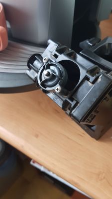 Ekspres SAECO Talea Ring Plus SUP032BR - wyciek na bloku z zaworu zaparzacza