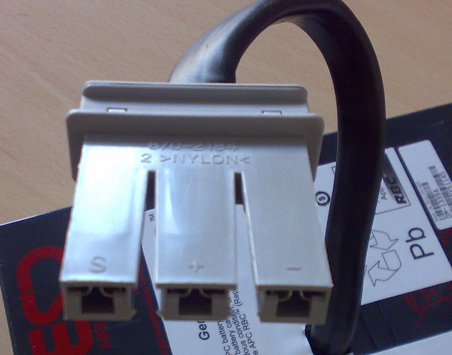 APC Back-UPS RS-800 jak podlaczyc akumulatory? - elektroda.pl