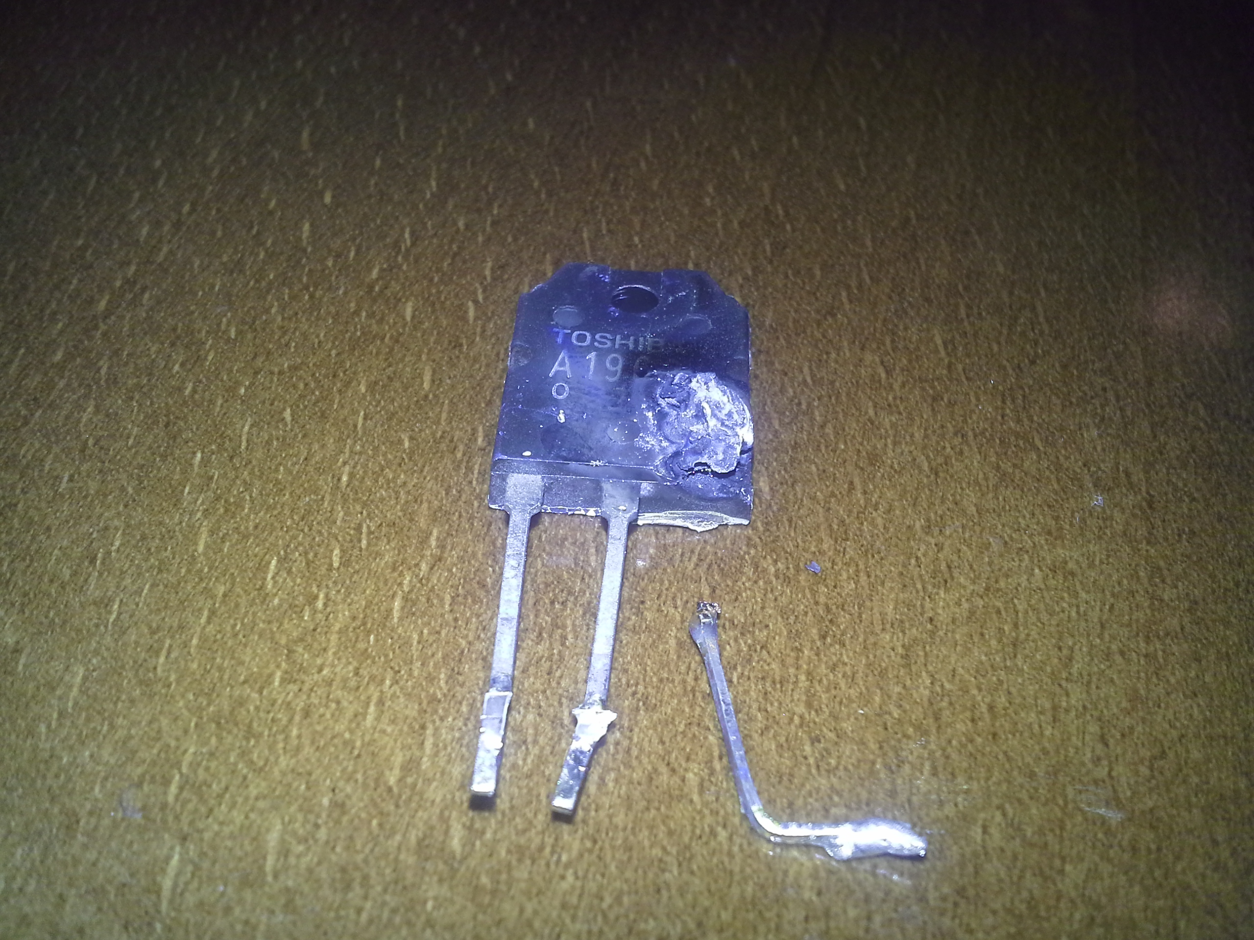 ONKYO HT-R508 - Opłacalność naprawy spalonych końcówek mocy i kondensatorów