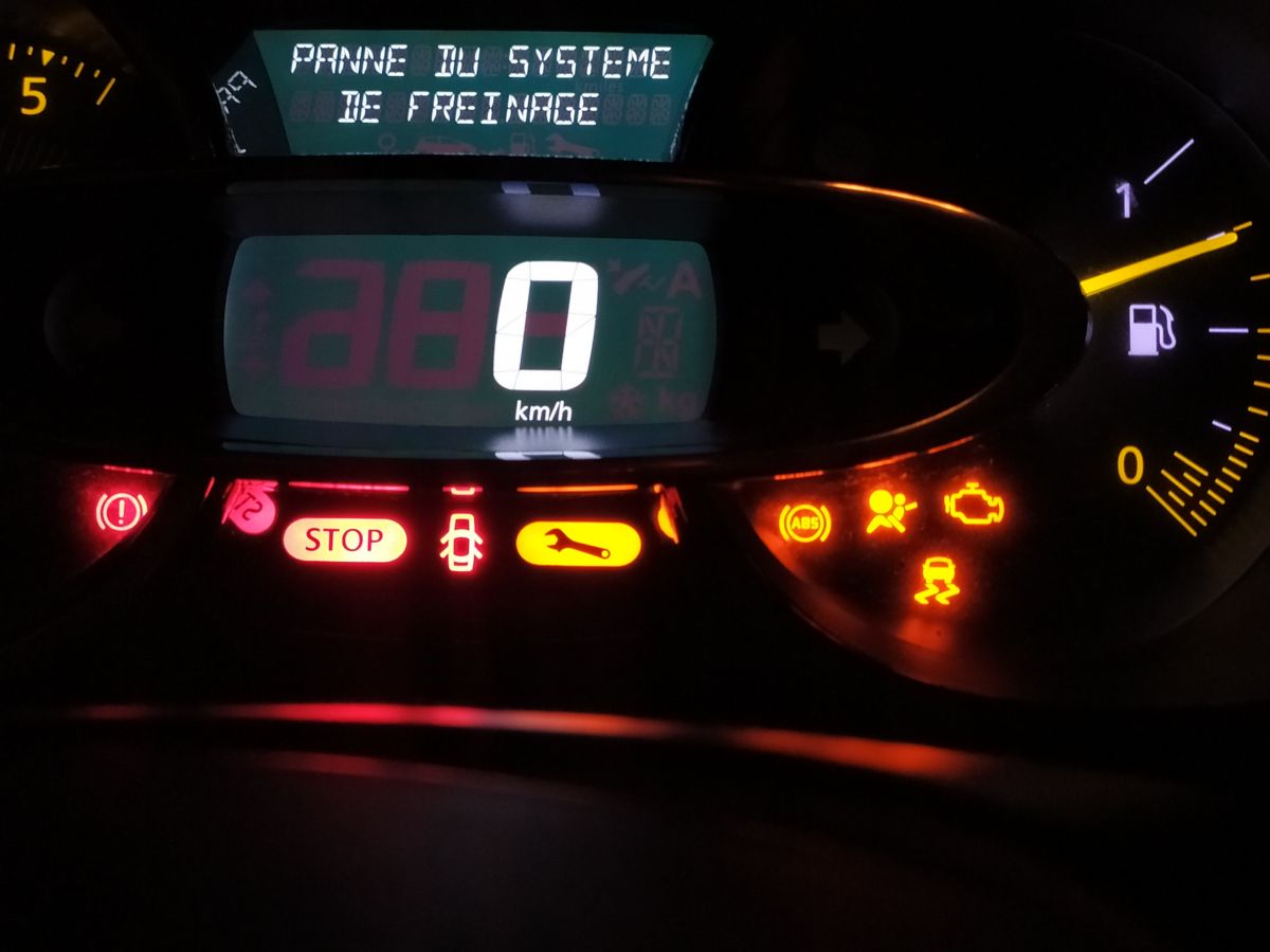 [Rozwiązano] Renault Clio IV nie odpala elektroda.pl