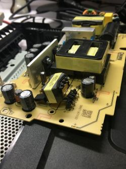 PS4 PRO - Uszkodzony zasilacz, identyfikacja elementu