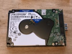 Dysk zewnętrzny 2.5" ADATA Durable HD650 - wnętrze, testy (dwa dyski) Dysk zewnętrzny 2.5" ADATA Durable HD650 - wnętrze, testy (dwa dyski)