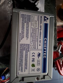 Jak podłączyć kompresor samochodowy BLACK&DECKER 12V do sieci 220V?