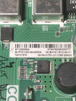 Close-up of mainboard with model label V8-R41KT01-LF1V306.008420 in center